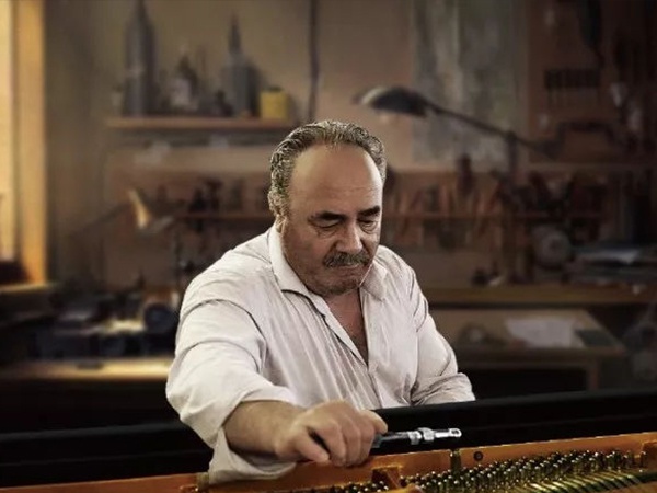 塞拉物联网智能钢琴品牌故事