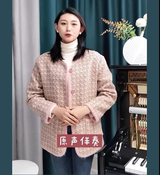 不亲眼所见，这样智能钢琴自动正谱伴奏